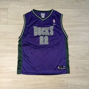 Vintage Reebok Milwaukee Bucks Michael Redd Jersey Youth Size XL / Adult Medium